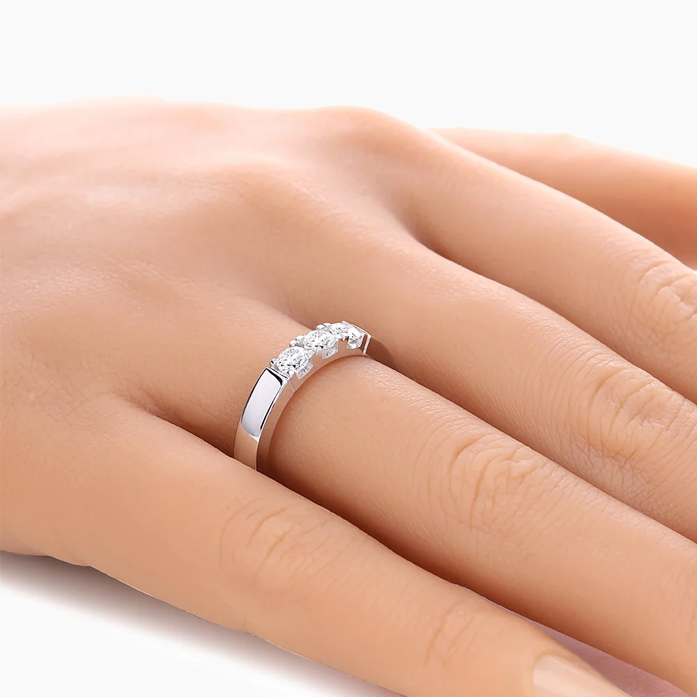 ADL149-5,84GR-0,60CT-HAND